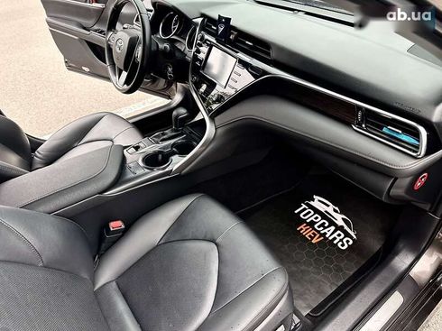 Toyota Camry 2018 - фото 22