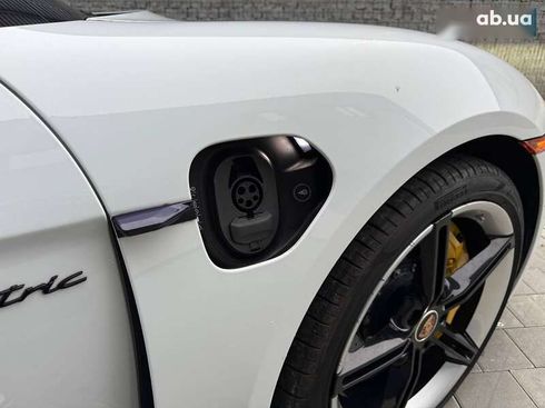 Porsche Taycan 2020 - фото 14