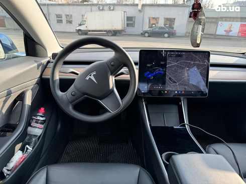 Tesla Model 3 2020 синий - фото 18