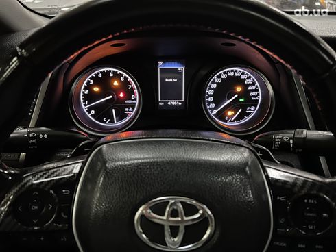 Toyota Camry 2017 черный - фото 3