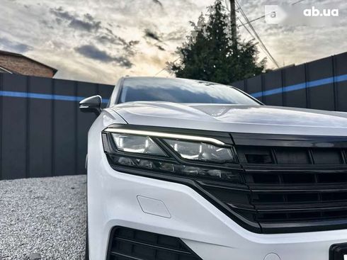 Volkswagen Touareg 2019 - фото 28