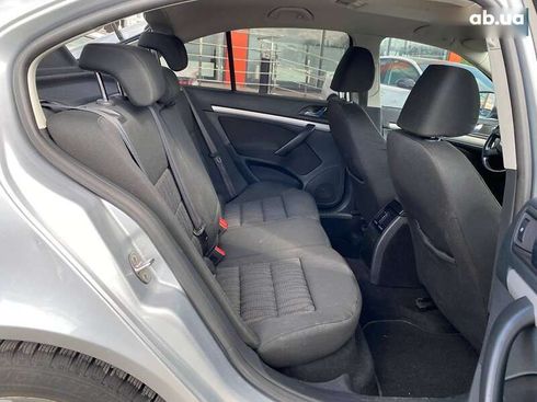 Skoda Octavia 2010 - фото 23
