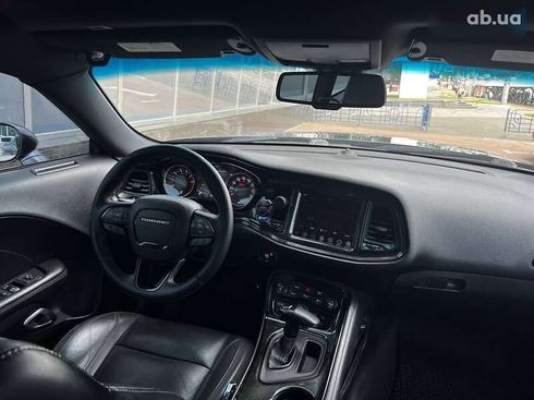 Dodge Challenger 2017 - фото 13