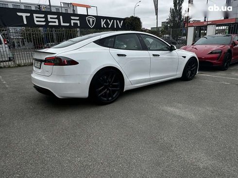 Tesla Model S 2021 - фото 28