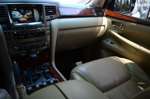 Lexus LX 2008 черный - фото 10