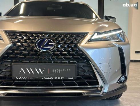 Lexus UX 2021 - фото 4