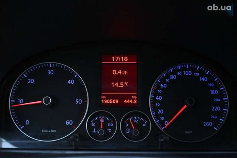 Volkswagen Touran 2009 - фото 27
