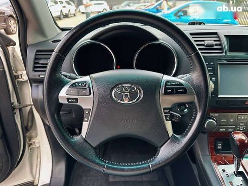 Toyota Highlander 2013 - фото 15