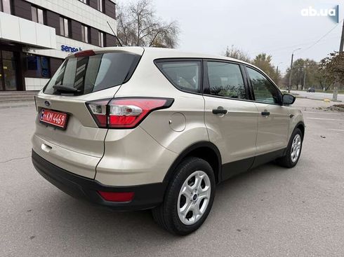 Ford Escape 2018 - фото 10