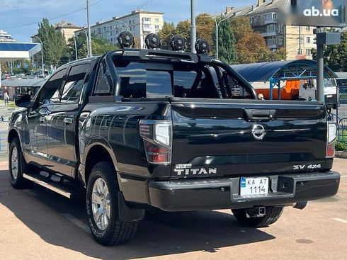 Nissan Titan 2018 - фото 11