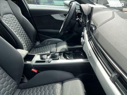 Audi RS 4 2022 - фото 11