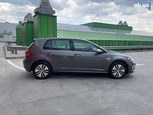 Volkswagen e-Golf 2017 - фото 4