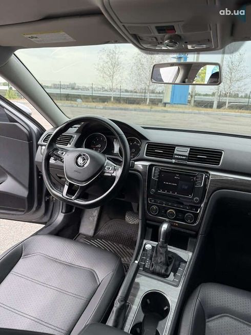 Volkswagen Passat 2017 - фото 12