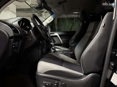 Toyota Land Cruiser Prado 2023 - фото 24