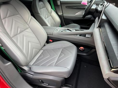 Zeekr 001 2021 красный - фото 24