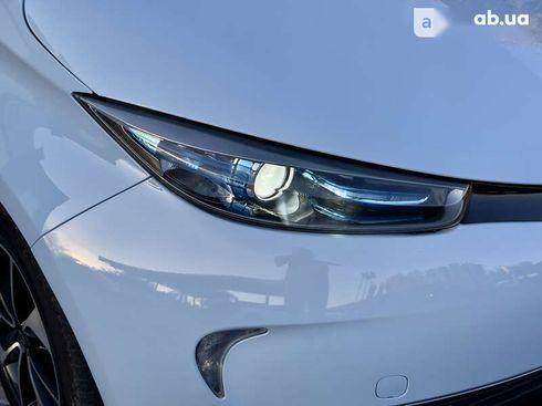 Renault Zoe 2015 - фото 11