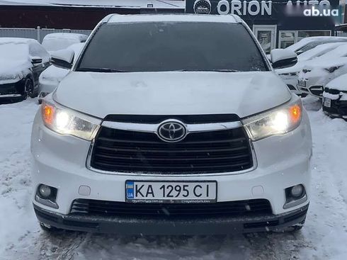 Toyota Highlander 2015 - фото 2