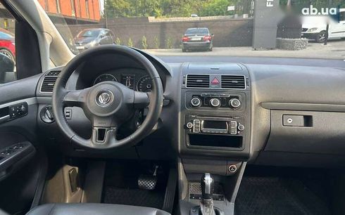 Volkswagen Touran 2015 - фото 13
