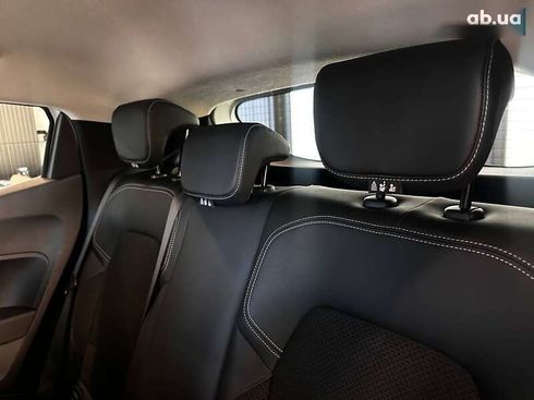 Renault Clio 2021 - фото 25