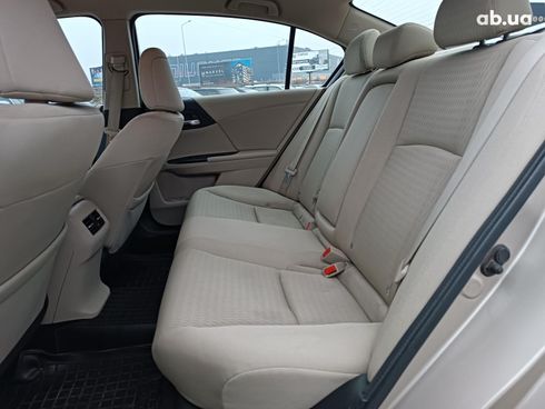 Honda Accord 2013 бежевый - фото 33