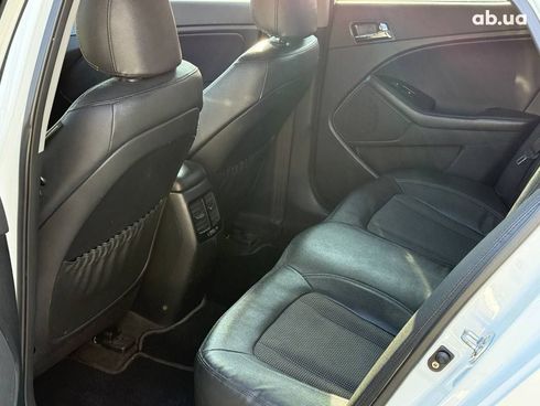 Kia Optima 2012 белый - фото 8