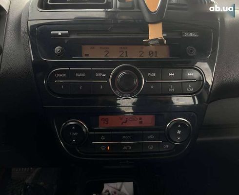Mitsubishi Mirage 2014 - фото 23
