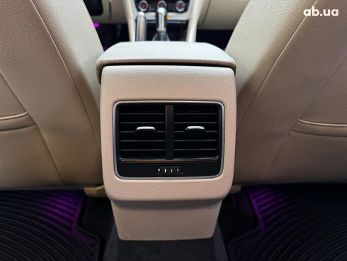 Volkswagen Passat 2012 белый - фото 28