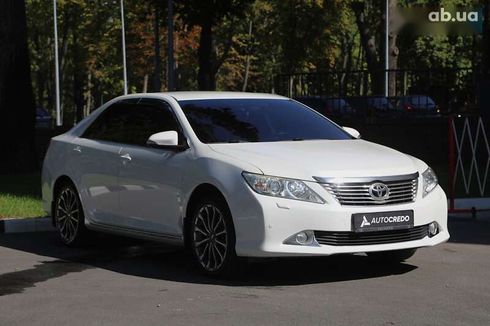Toyota Camry 2012 - фото 3