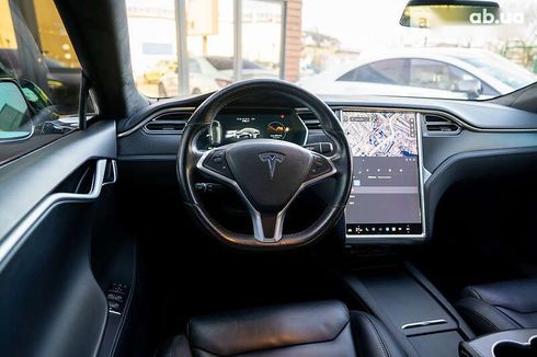 Tesla Model S 2017 - фото 28