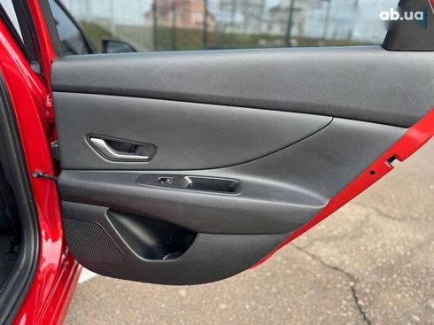 Hyundai Elantra 2022 - фото 30