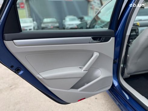 Volkswagen Passat 2017 синий - фото 33
