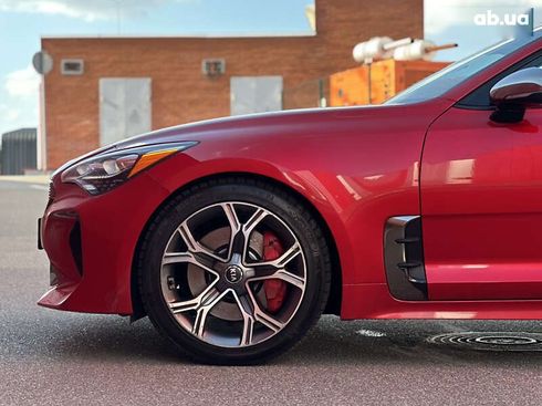 Kia Stinger 2017 - фото 14
