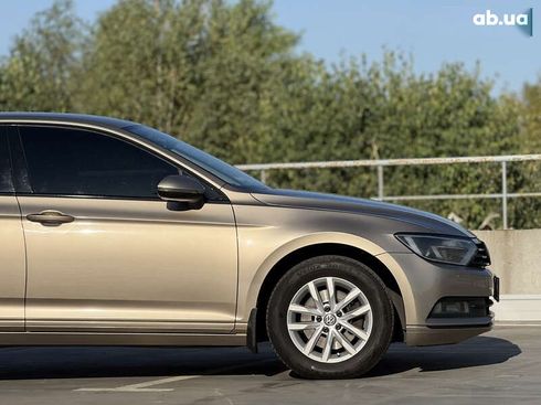 Volkswagen Passat 2016 - фото 9