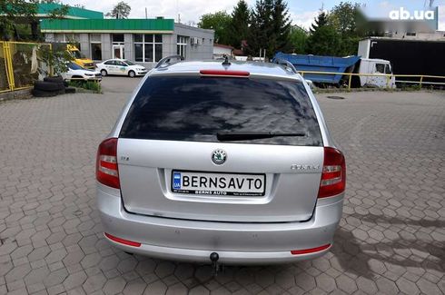 Skoda Octavia 2011 - фото 8