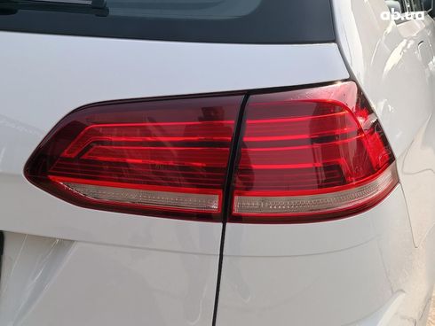 Volkswagen Golf 2019 белый - фото 11