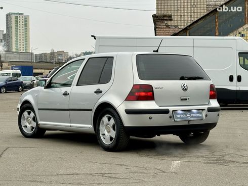 Volkswagen Golf 2000 серый - фото 3