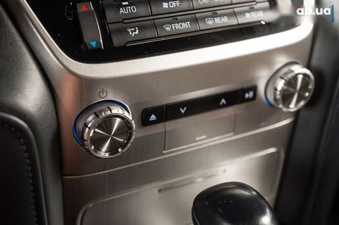 Toyota Land Cruiser 2018 - фото 19