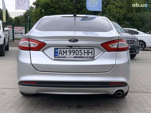 Ford Fusion 2015 - фото 16