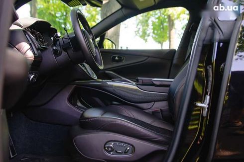 Aston Martin DBX 2021 - фото 22