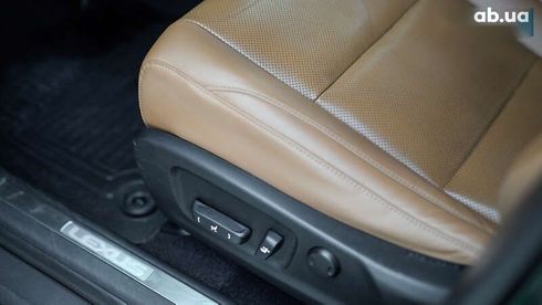 Lexus RX 2021 - фото 18