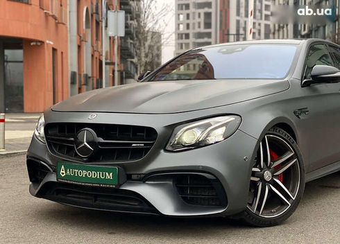 Mercedes-Benz E-Класс 2018 - фото 2