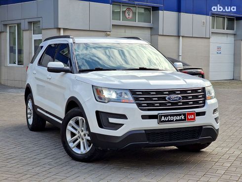 Ford Explorer 2017 белый - фото 35