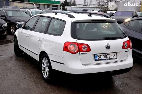 Volkswagen Passat 2010 - фото 30