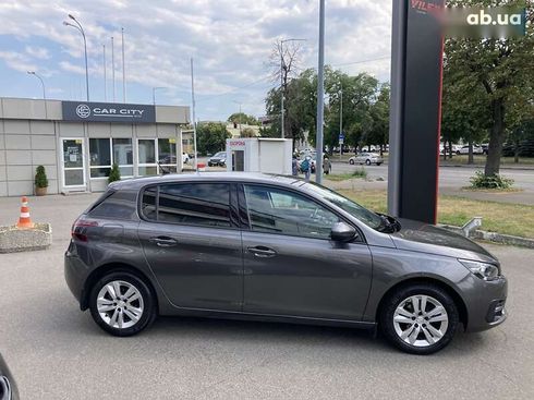 Peugeot 308 2018 - фото 8