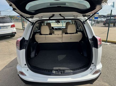 Toyota RAV4 2017 - фото 27