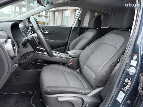 Hyundai Kona Electric 2022 - фото 8