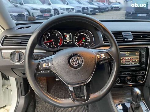 Volkswagen Passat 2018 - фото 15