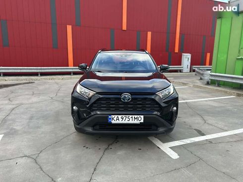 Toyota RAV4 2021 - фото 4