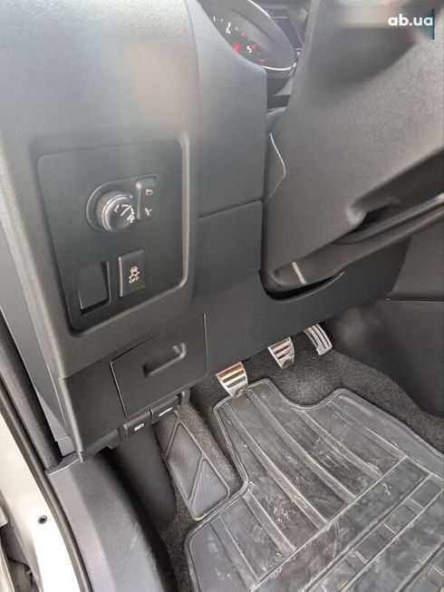 Nissan Qashqai 2011 - фото 13