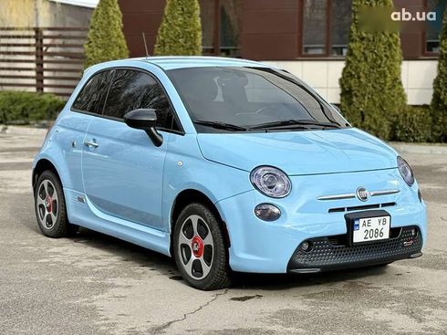 Fiat 500E 2017 - фото 19